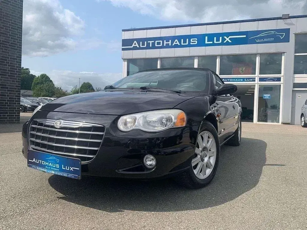 Usado Chrysler Sebring Cabriolet 141 CV (103 kW) 2003 Negro Descapotable