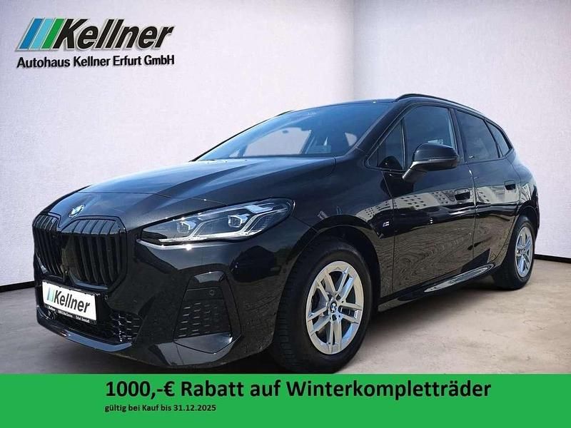 Saphirschwarz Gebraucht 2023 BMW 220 M Sport Van / Kleinbus | 31.940 € (Fairer Preis) - Bild 1/4