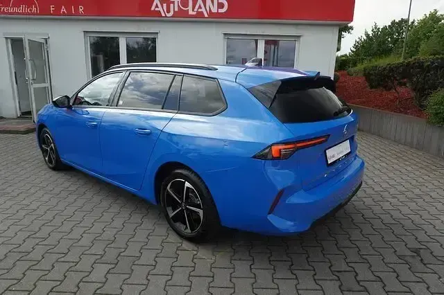 Neu Opel Astra Edition 131 PS (96 kW) 2025 Athletik blau Kleinwagen