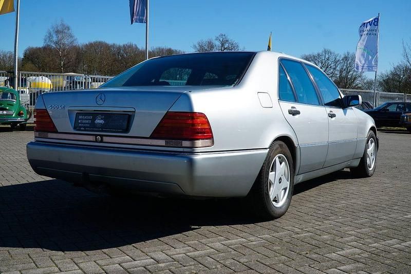 Gebraucht Mercedes 500 SE 326 PS (239 kW) 1991 Silber Limousine