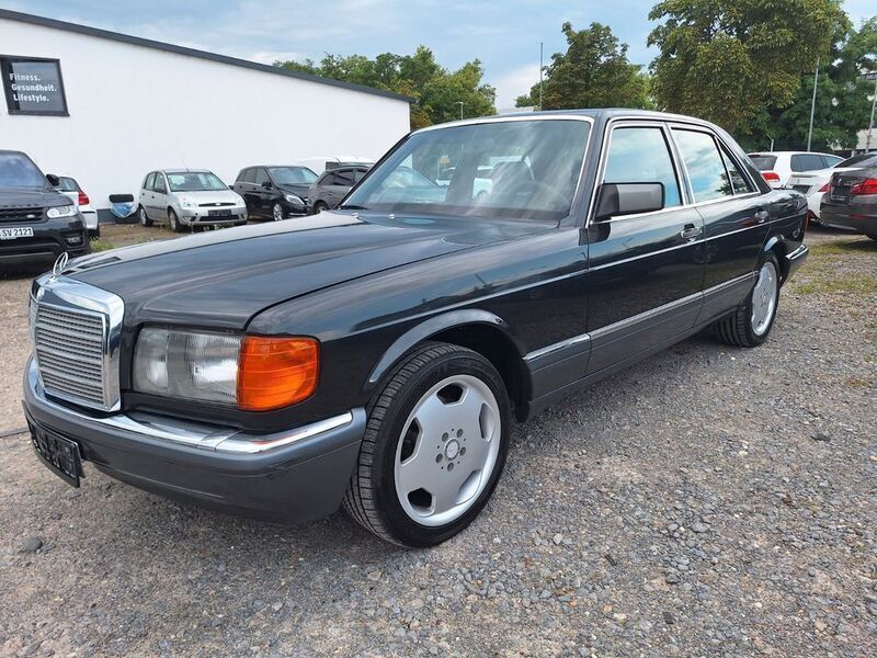 Schwarz Gebraucht 1989 Mercedes 260 SE Limousine | 11.700 € - Bild 1/4