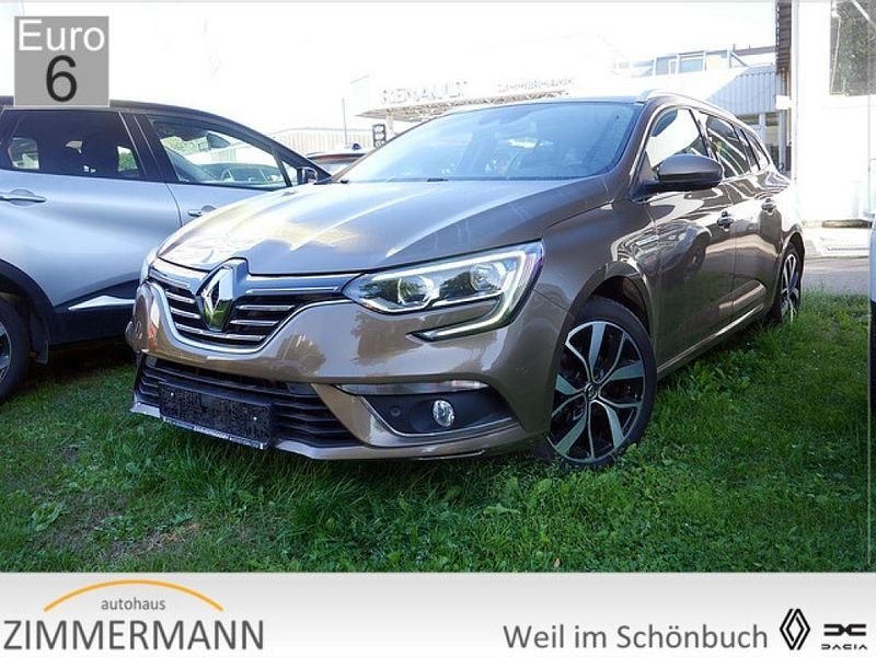 Braun / cappuccino braun (metallic) Gebraucht 2018 Renault Mégane GrandTour Bose Edition Kombi | 15.178 € (Etwas zu teuer) - Bild 1/4
