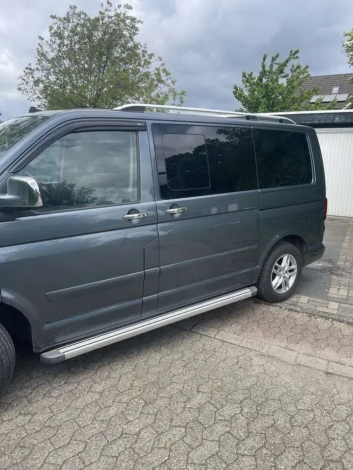 Gebraucht VW Multivan Highline 174 PS (127 kW) 2009 Grau Van / Kleinbus