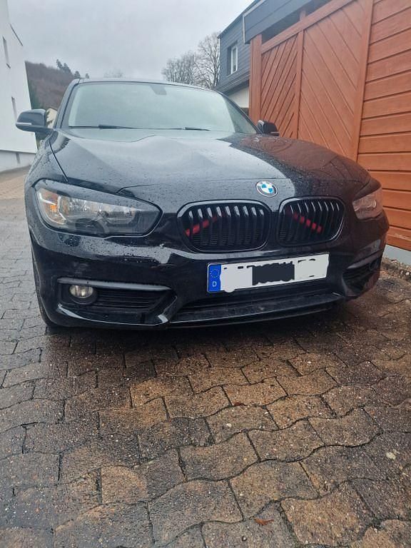 Gebraucht BMW 116 109 PS (80 kW) 2016 Schwarz Kleinwagen
