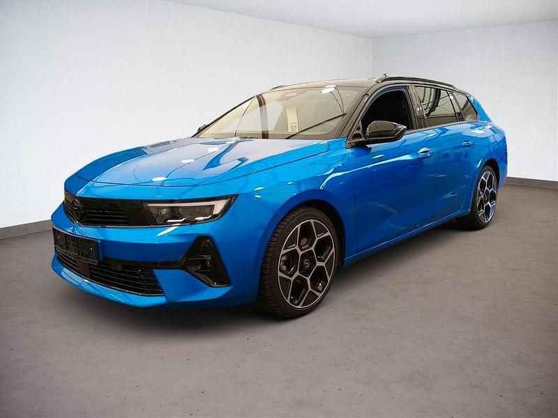 Blau/typ aussenverkleidung met Gebraucht 2024 Opel Astra Ultimate Kombi | 29.990 € (Teuer) - Bild 1/4