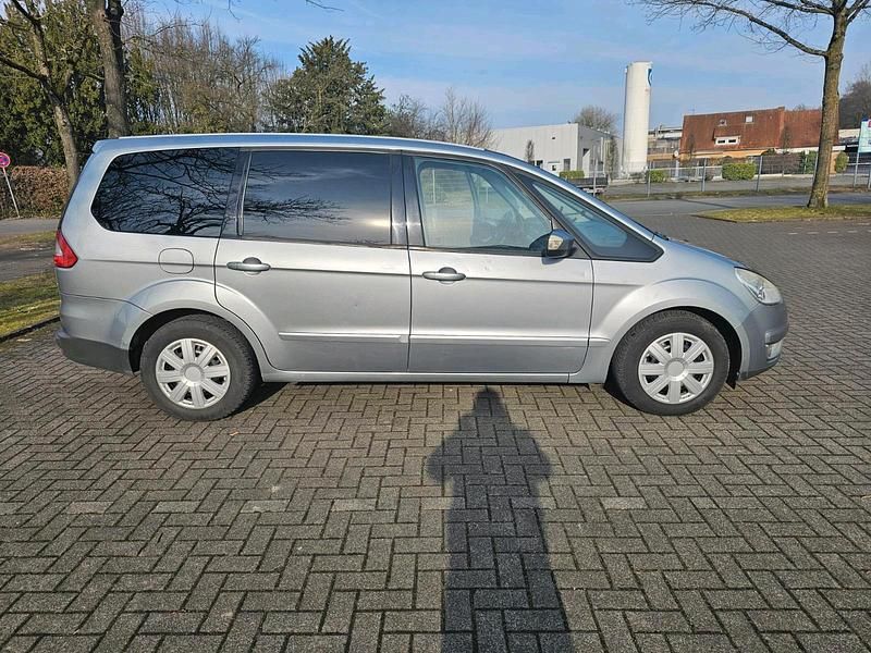 Gebraucht Ford Galaxy 140 PS (102 kW) 2008 Grau Van / Kleinbus