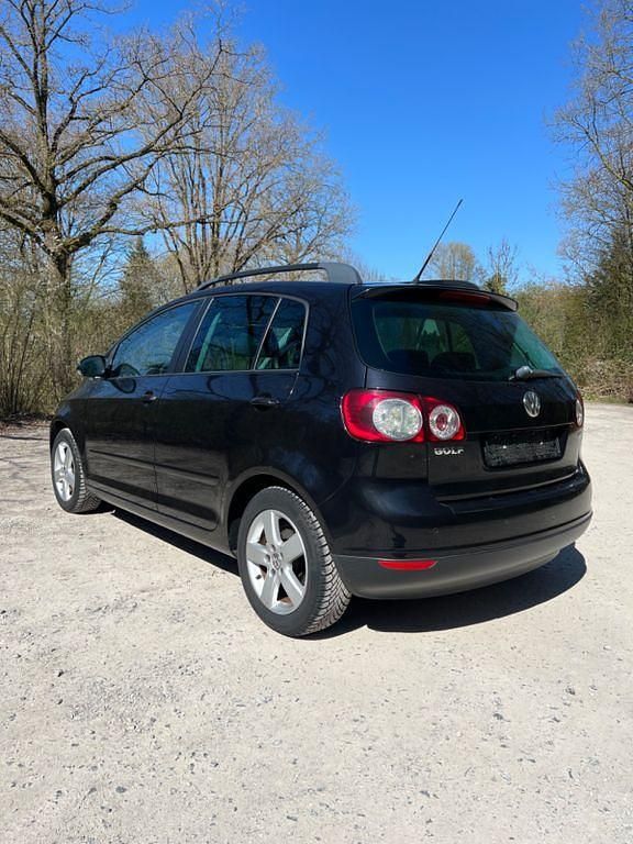 Gebraucht VW Golf VI United 102 PS (75 kW) 2008 Schwarz Kleinwagen