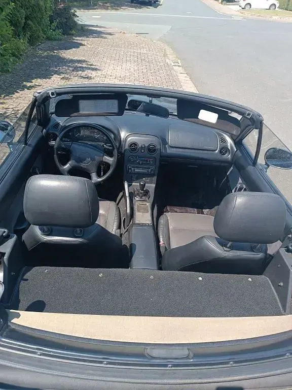 Gebraucht Mazda MX5 90 PS (66 kW) 1997 Blau Cabrio
