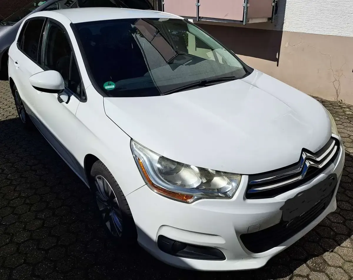 Second-hand Citroën C4 Business Class 111 CP (81 kW) 2011 Alb Berlinǎ