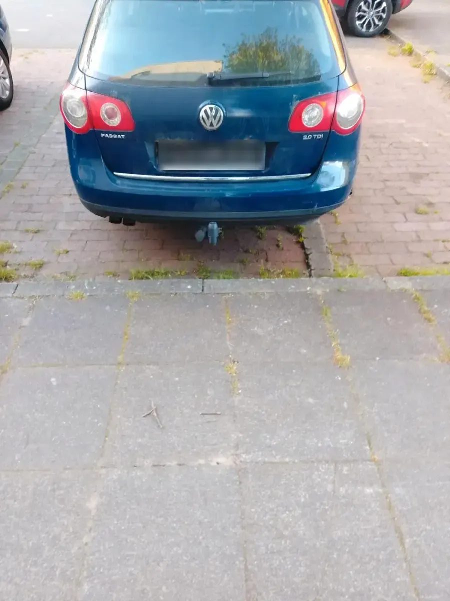 Gebraucht VW Passat 140 PS (102 kW) 2007 Blau Kombi