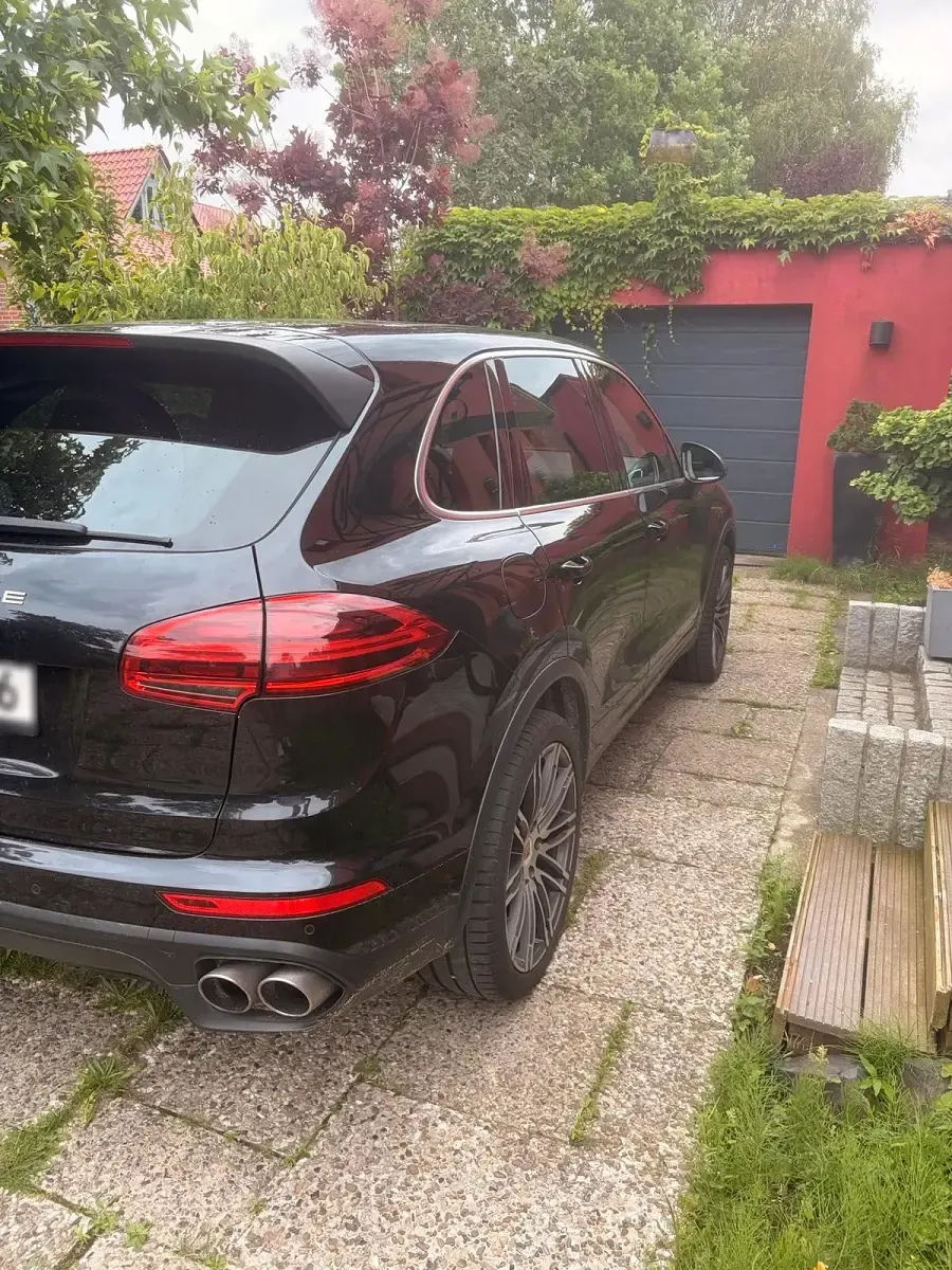Gebraucht Porsche Cayenne S 420 PS (308 kW) 2015 Schwarz SUV
