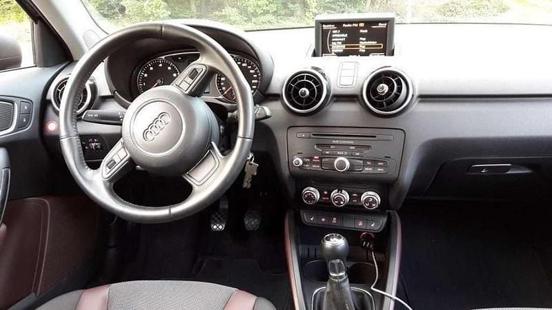 Schwarz Gebraucht 2014 Audi A1 Ambition Kleinwagen | 5.590 € (Guter Preis) - Bild 1/4