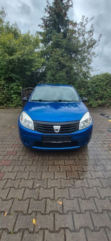 Blau Gebraucht 2009 Dacia Sandero Kleinwagen | 1.100 € (Fairer Preis) - Bild 1/4