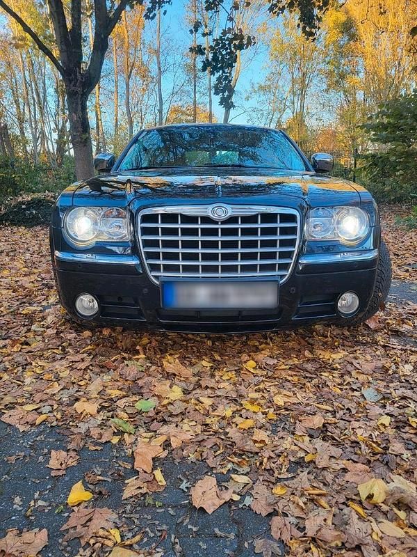 Używany Chrysler 300C 193 KM (141 kW) 2010 Czarny Sedan/Limuzyna