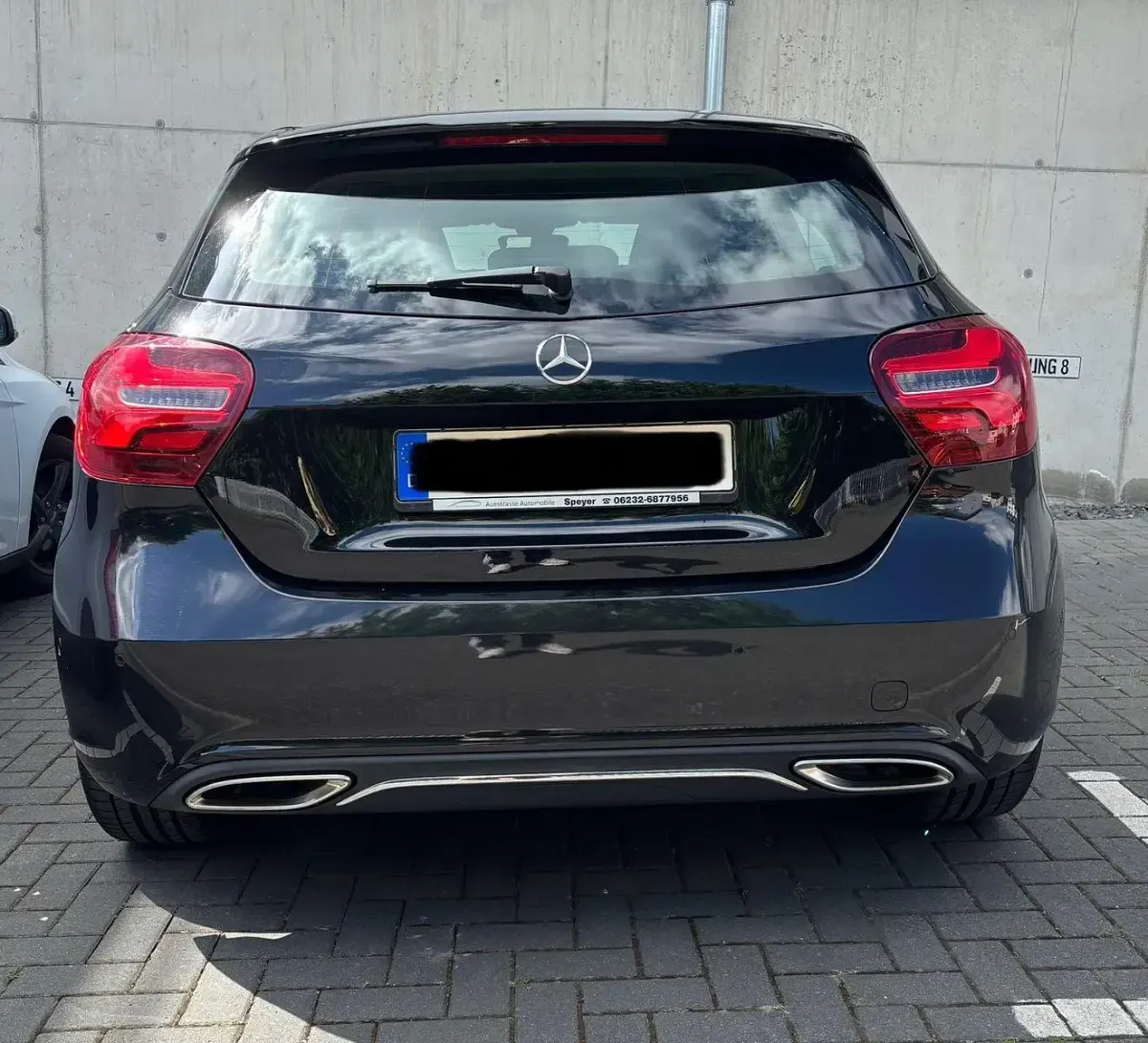 Używany Mercedes 200 209 KM (153 kW) 2017 Czarny Sedan/Limuzyna