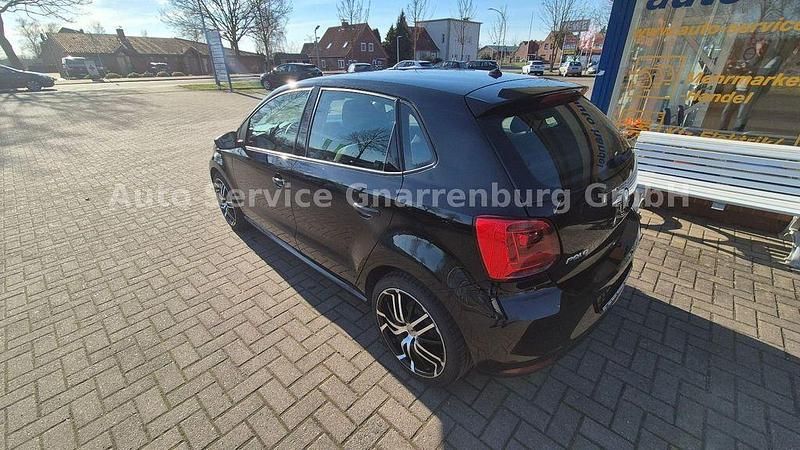 Gebraucht VW Polo Trendline 60 PS (44 kW) 2017 Schwarz Kleinwagen