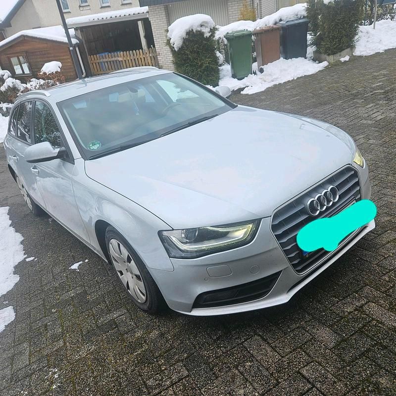 Gebraucht Audi A4 150 PS (110 kW) 2014 Silber Kombi