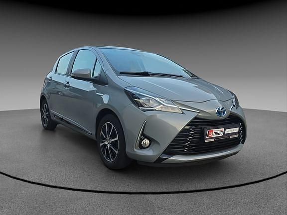 Gebraucht Toyota Yaris Hybrid Team 101 PS (74 kW) 2018 Grau Kleinwagen
