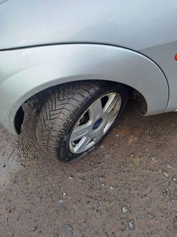 Gebraucht Ford Ka 70 PS (51 kW) 2006 Silber Kleinwagen