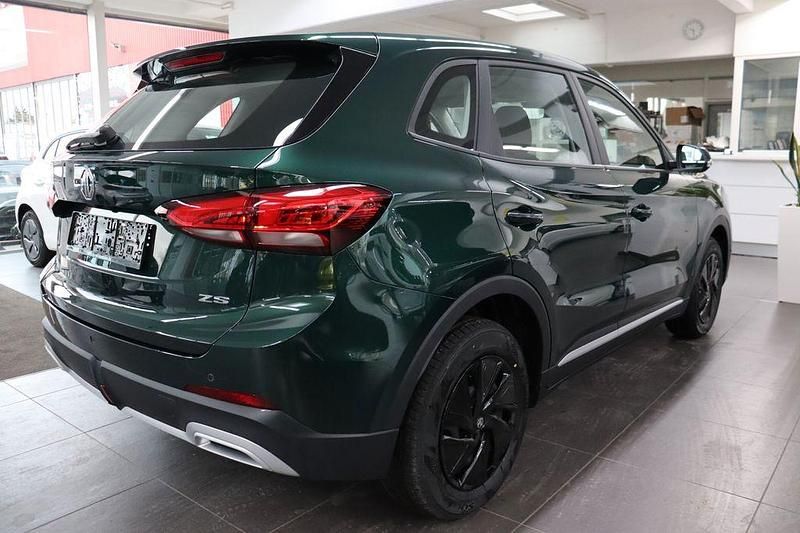 Neu MG ZS 116 PS (85 kW) 2025 Grün SUV