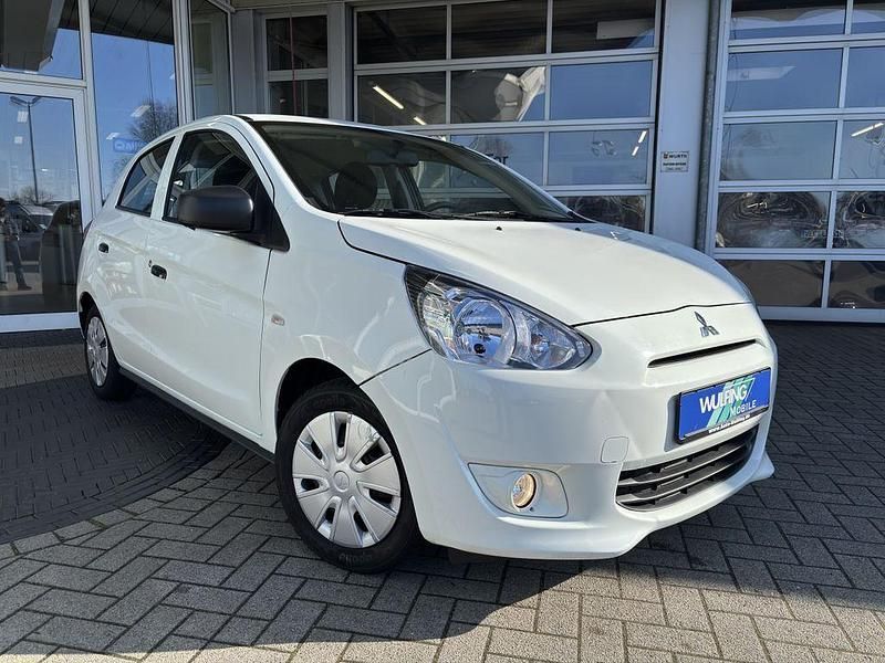 Gebraucht Mitsubishi Space Star 71 PS (52 kW) 2015 Weiß Limousine