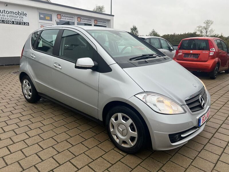 Gebraucht Mercedes A180 109 PS (80 kW) 2010 Silber Limousine