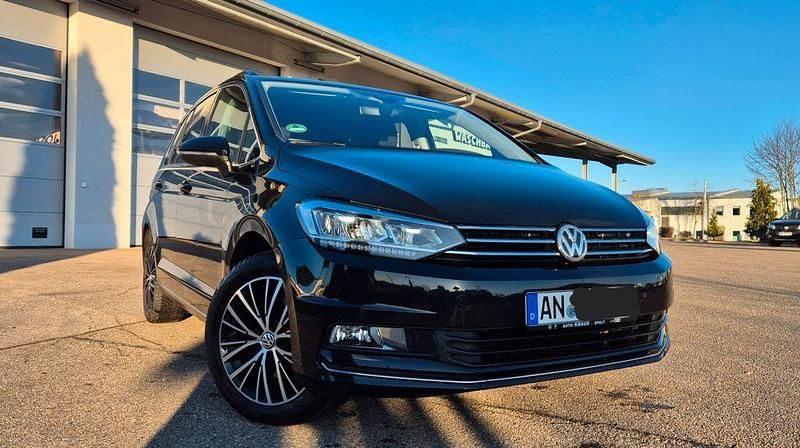 Gebraucht VW Touran Highline 190 PS (139 kW) 2017 Schwarz Van / Kleinbus