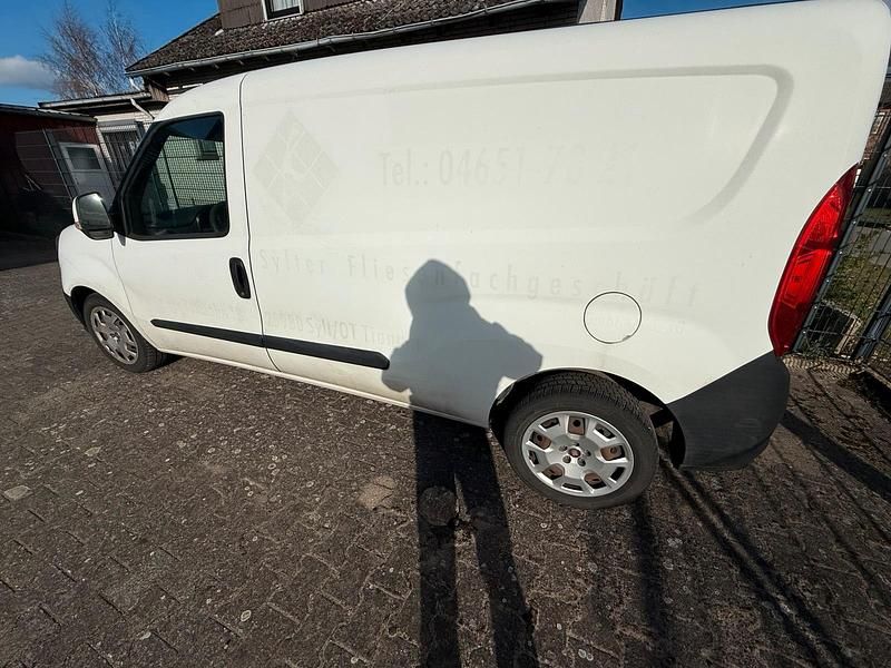 Gebraucht Fiat Doblò 116 PS (85 kW) 2016 Weiß Van / Kleinbus