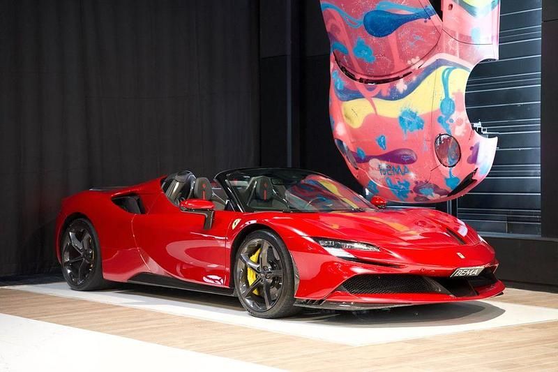 Rot Gebraucht 2023 Ferrari SF90 Cabrio | 529.980 € - Bild 1/4