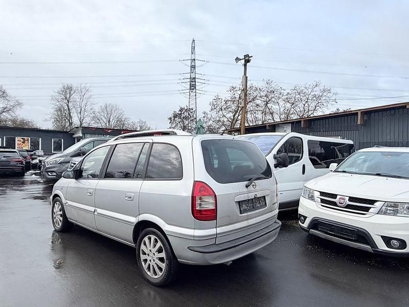 Gebraucht Opel Zafira 125 PS (91 kW) 2005 Silber Van / Kleinbus