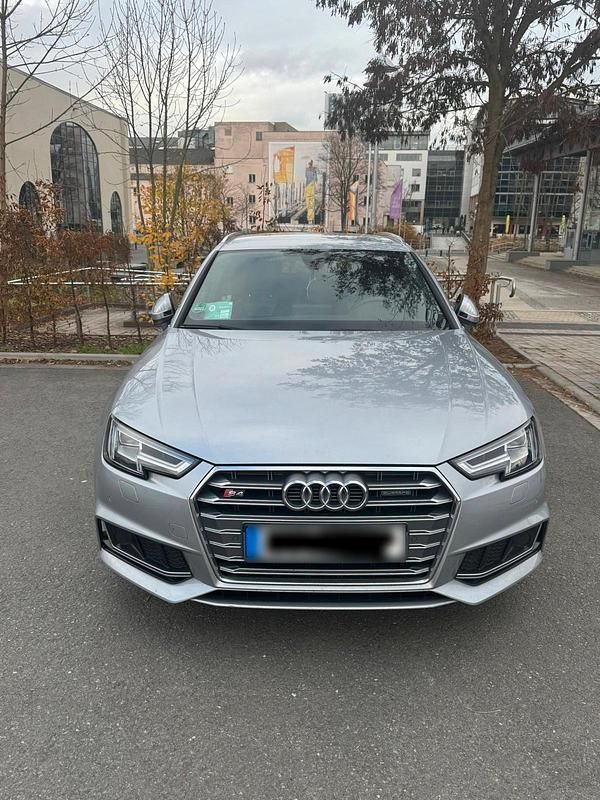 Gebraucht Audi A4 Ambiente 274 PS (201 kW) 2017 Silber Kombi