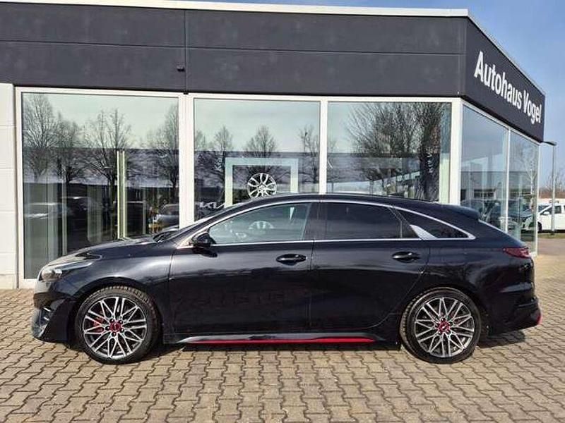 Gebraucht Kia ProCeed Turbo 204 PS (150 kW) 2022 (1k) zilinaschwarz met. (metallic) Kombi