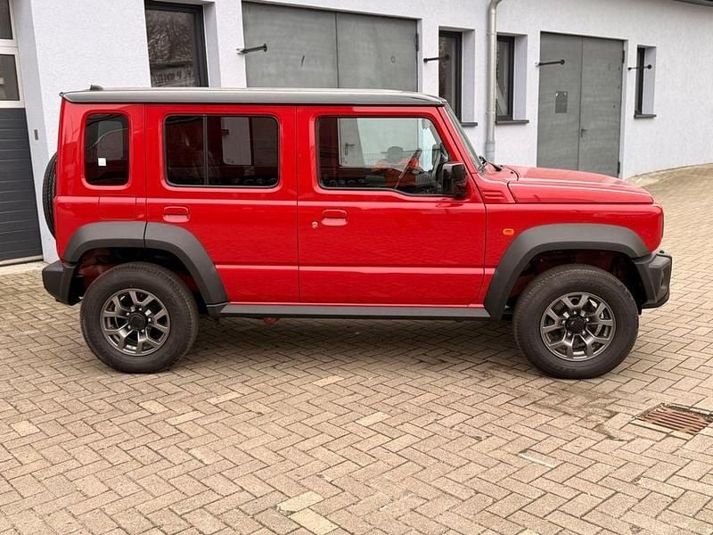 Gebraucht Suzuki Jimny 103 PS (75 kW) 2024 Rot SUV