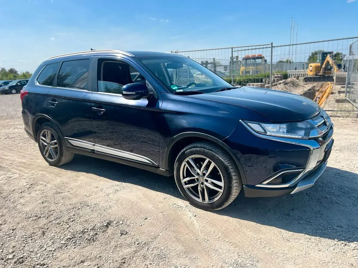 Gebraucht Mitsubishi Outlander 150 PS (110 kW) 2017 SUV