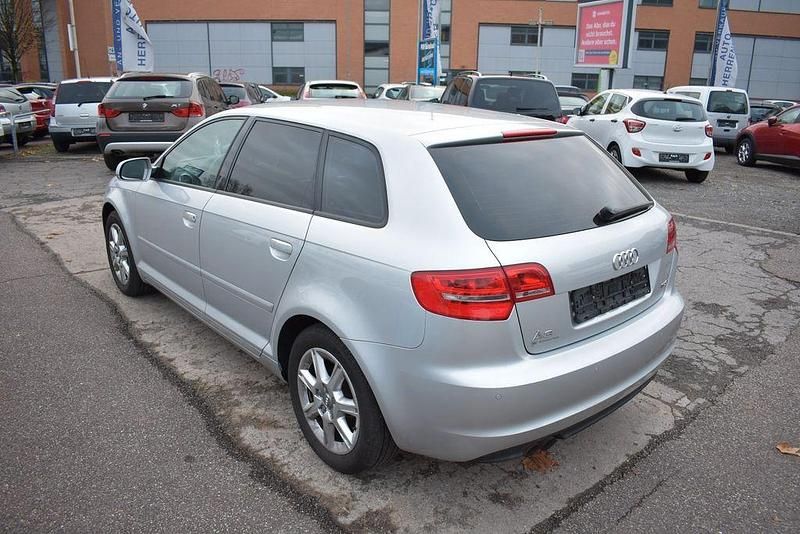 Gebraucht Audi A3 Ambiente 125 PS (91 kW) 2012 Silber Limousine