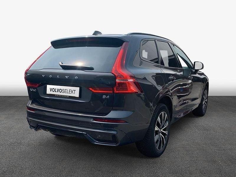 Gebraucht Volvo XC60 Plus 197 PS (144 kW) 2024 Grau SUV