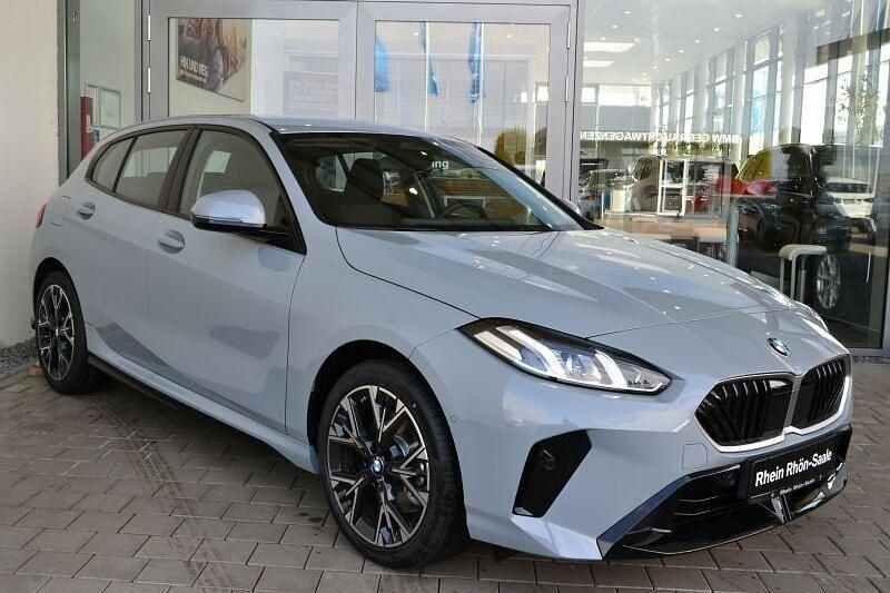 Neu BMW 120 Performance 156 PS (114 kW) 2026 M brooklyn grau metallic Kleinwagen