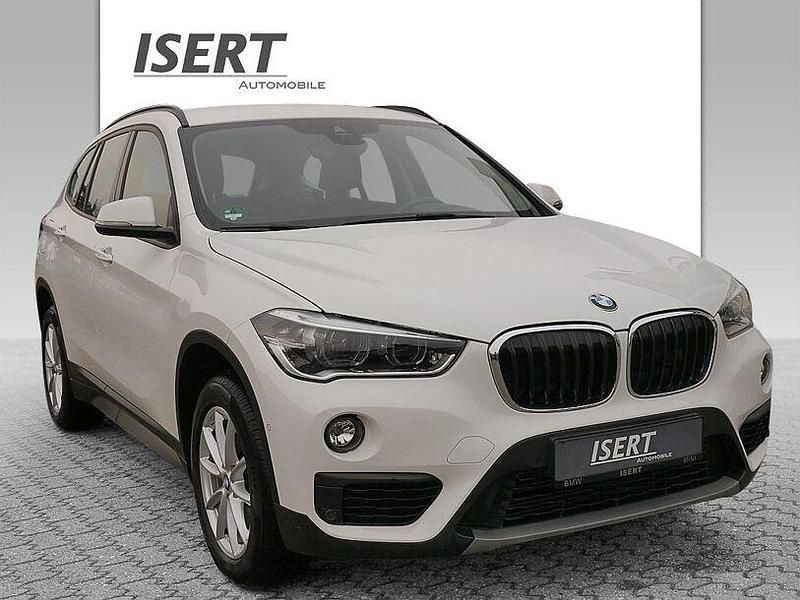 Gebraucht BMW X1 Advantage 150 PS (110 kW) 2018 Alpinweiss 3 SUV
