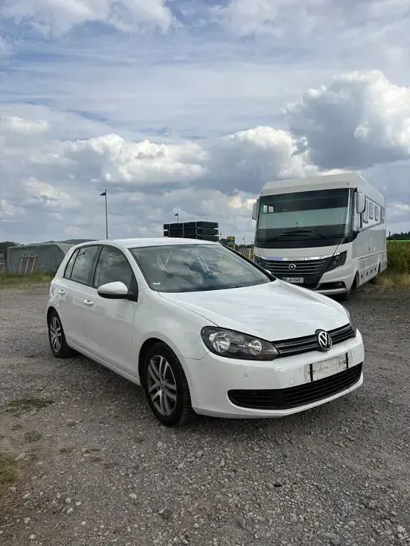 Gebraucht VW Golf VI Comfortline 110 PS (80 kW) 2009 Weiß Limousine