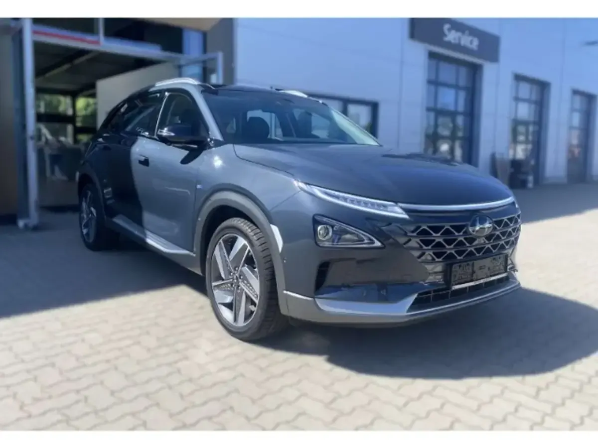 Gebraucht Hyundai Nexo Basis 184 PS (135 kW) 2022 Dusk blue / mic SUV