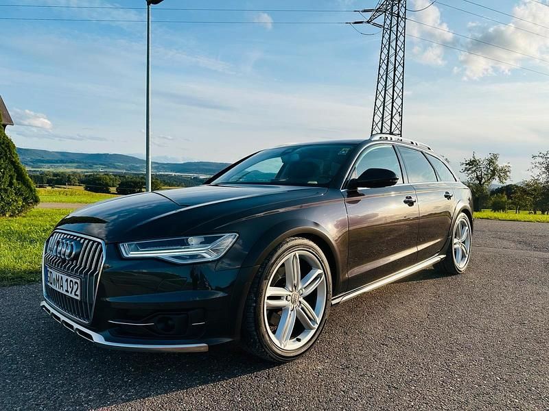 Grau Gebraucht 2017 Audi A6 Allroad Comfort Kombi | 22.450 € (Fairer Preis) - Bild 1/4