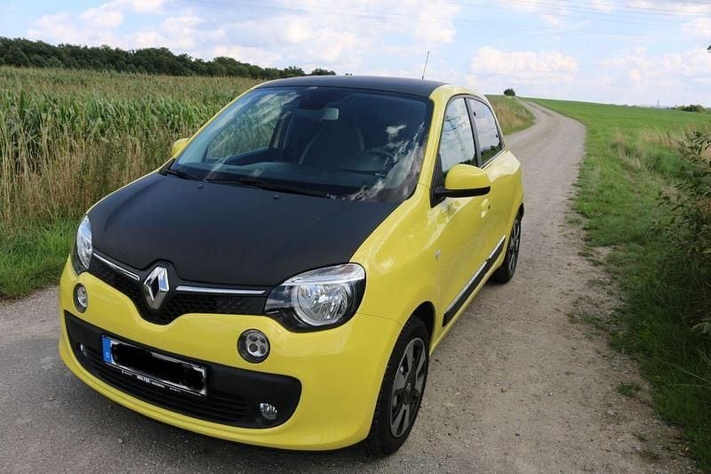 Gebraucht Renault Twingo Luxe 90 PS (66 kW) 2015 Gelb Kleinwagen