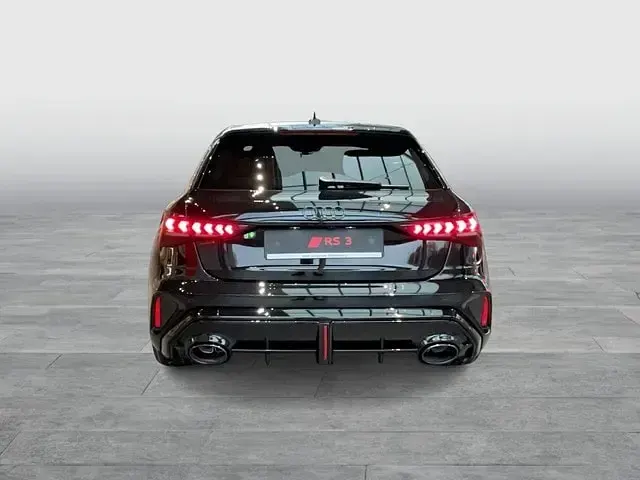 Gebraucht Audi RS3 Sportback Comfort 400 PS (294 kW) 2026 Mythosschwarz metallic Kleinwagen