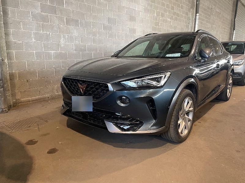 Magnetic grau Gebraucht 2022 Cupra Formentor SUV | 20.490 € (Superpreis) - Bild 1/4