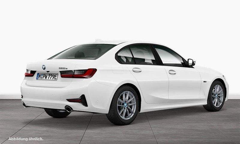 Second-hand BMW 330e Advantage 252 CP (185 kW) 2020 Alb Berlinǎ