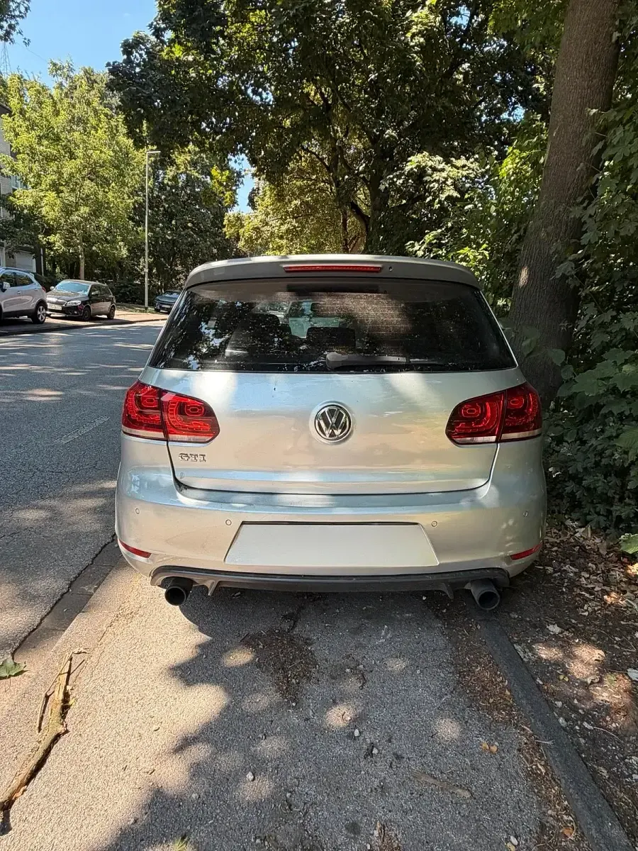 Gebraucht VW Golf VI GTI 211 PS (155 kW) 2010 Grau Kleinwagen
