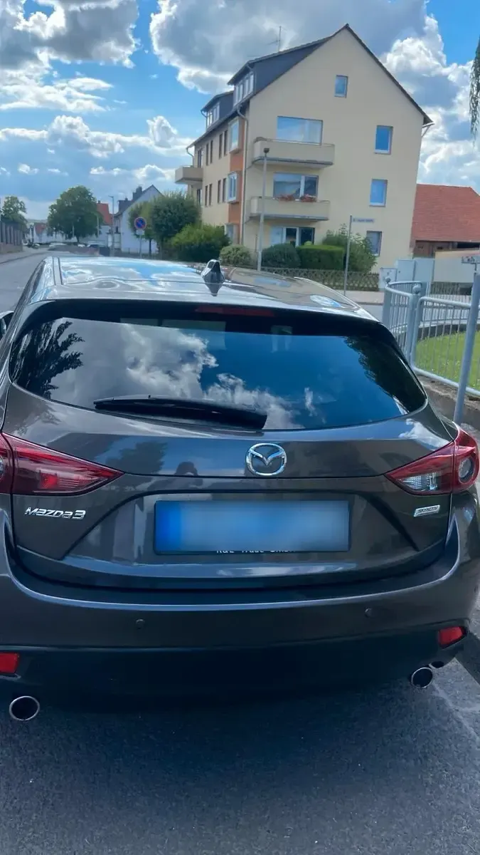 Gebraucht Mazda 3 Exclusive-Line 150 PS (110 kW) 2013 Braun Limousine