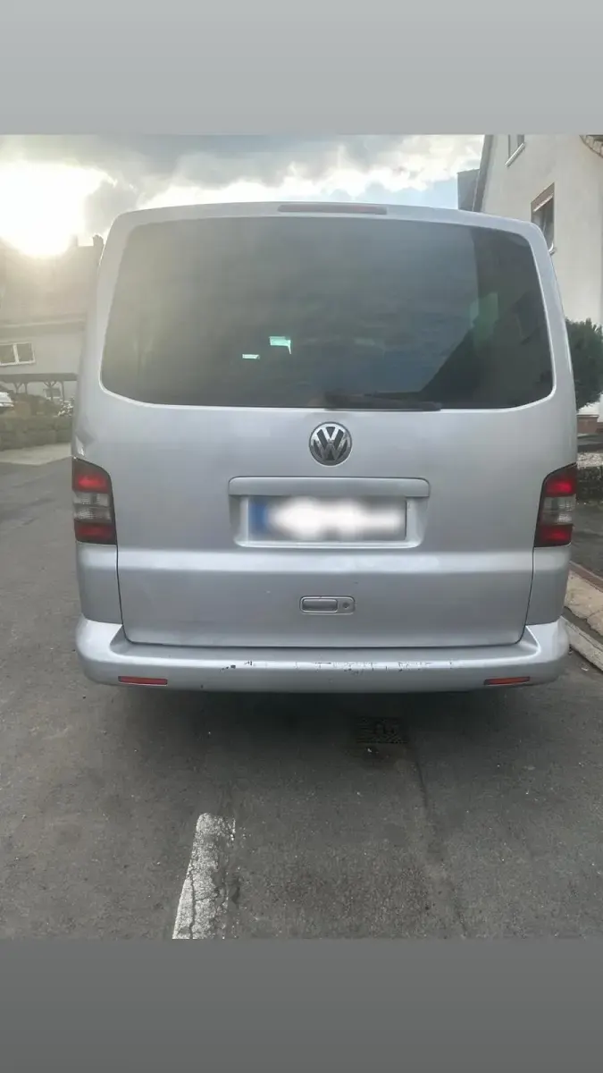 Gebraucht VW Caravelle 131 PS (96 kW) 2006 Silber Van