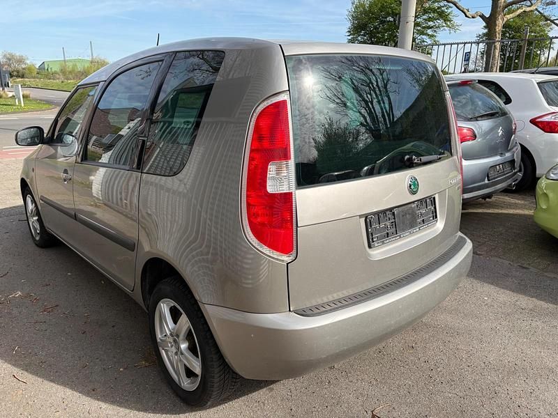 Gebraucht Skoda Roomster 86 PS (63 kW) 2006 Gold Van / Kleinbus