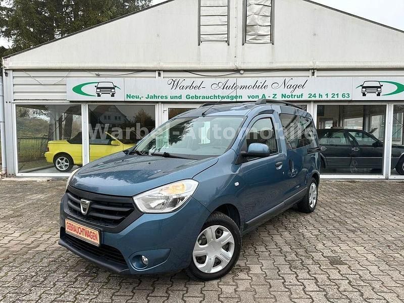 Blau Gebraucht 2014 Dacia Dokker Lauréate Limousine | 5.999 € (Guter Preis) - Bild 1/4